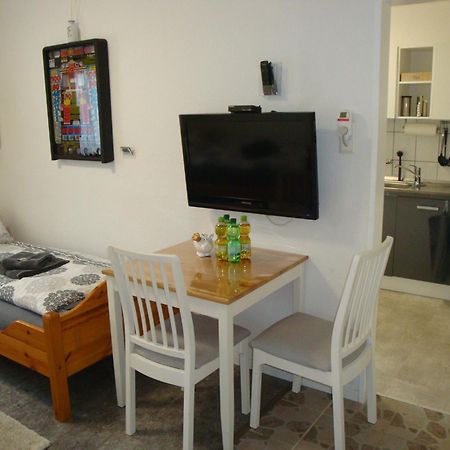Cenet 1 Zimmer Apartment Sindelfingen Buitenkant foto