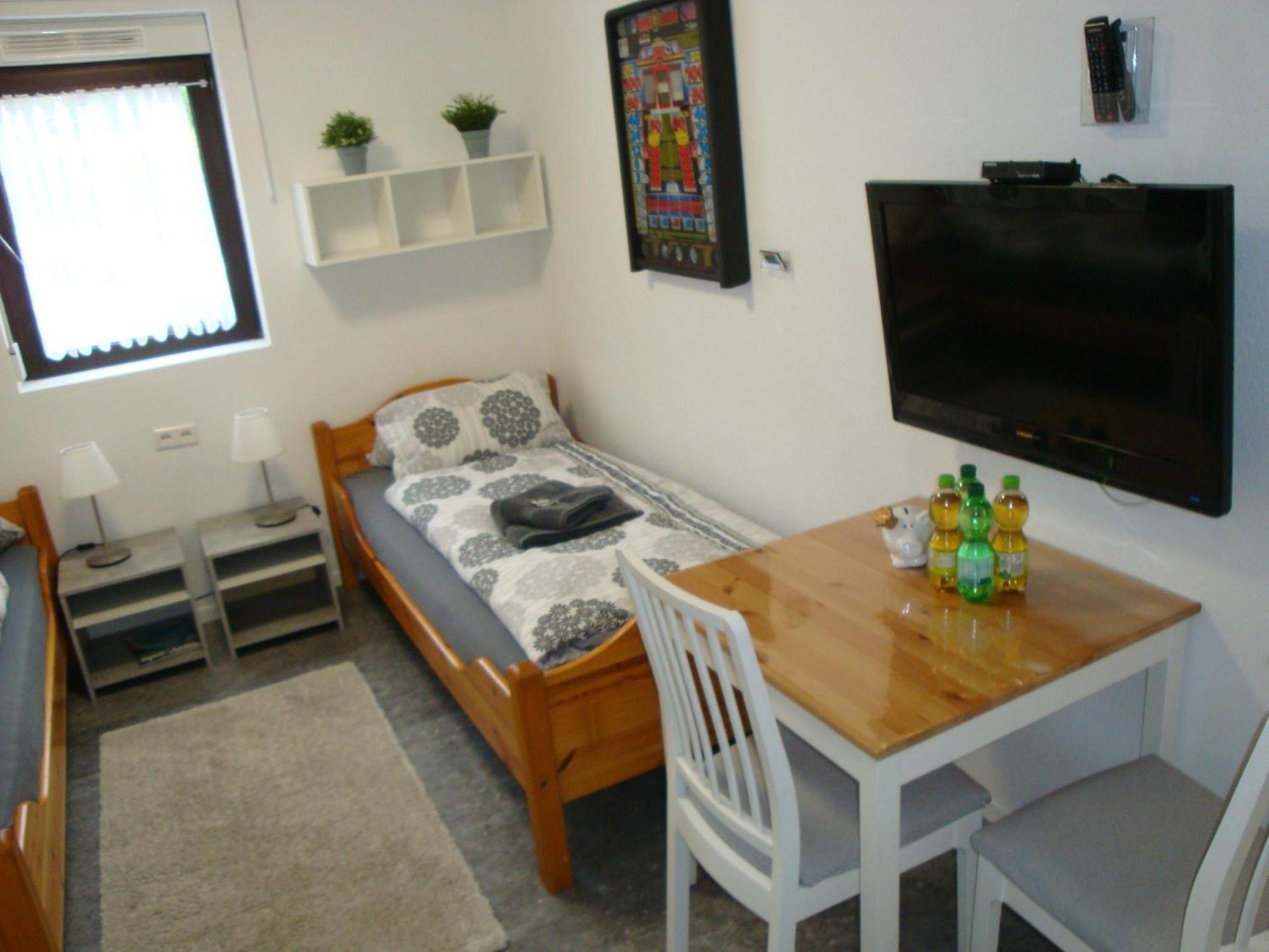 Cenet 1 Zimmer Apartment Sindelfingen Buitenkant foto